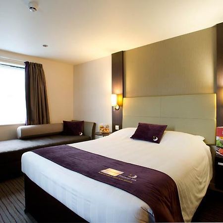 Premier Inn Stirling City Centre Экстерьер фото