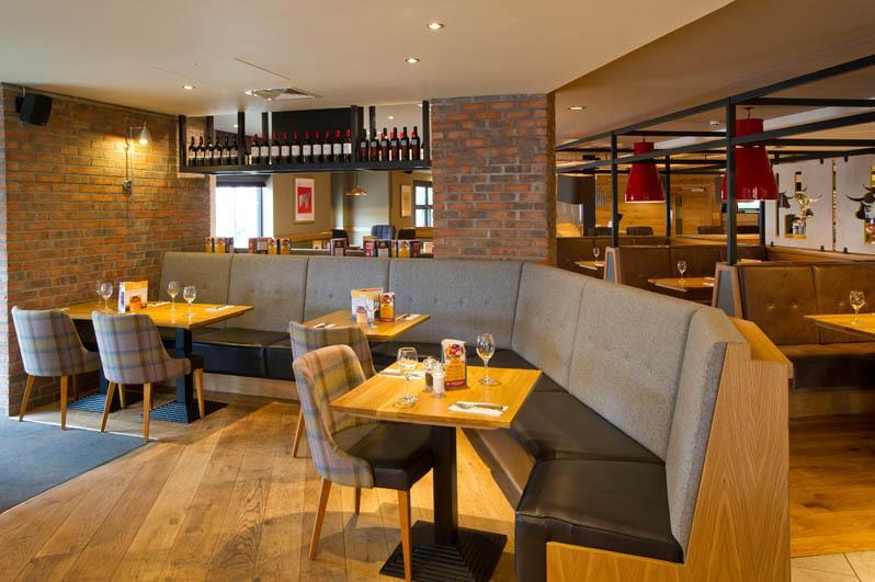 Premier Inn Stirling City Centre Экстерьер фото