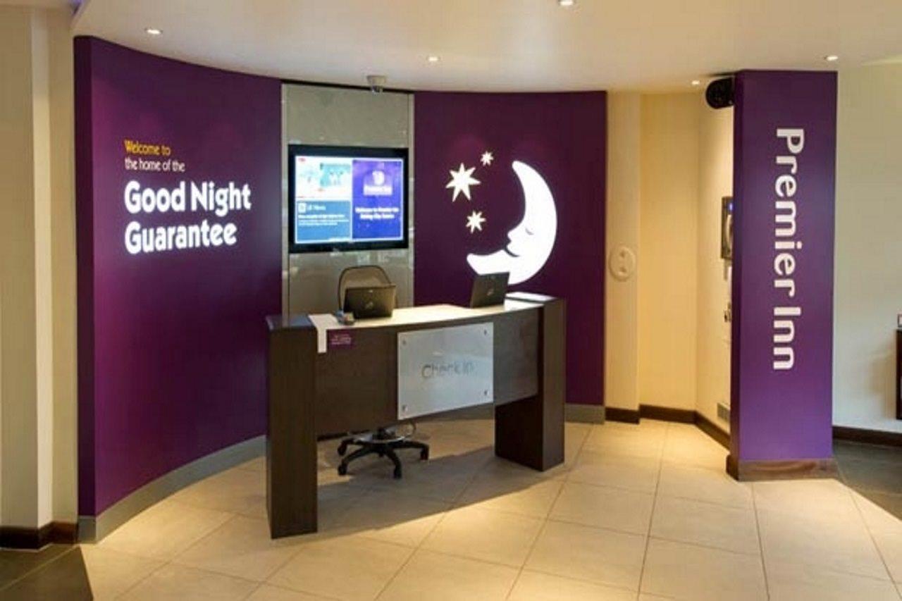 Premier Inn Stirling City Centre Экстерьер фото